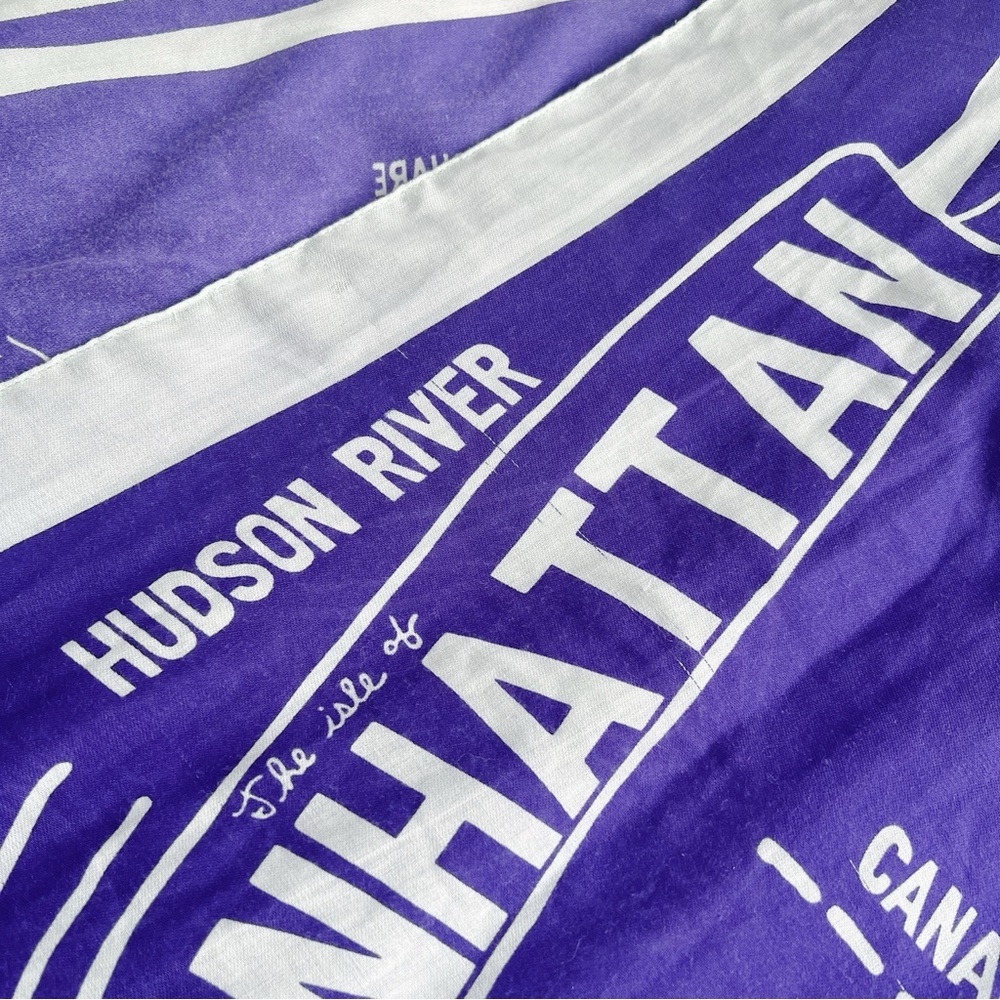 J Crew • Manhattan scarf wrap NYC New York City landmarks souvenir travel map - Picture 8 of 10